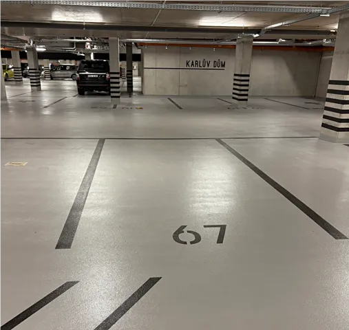 Pronájem garážového stání 14 m²